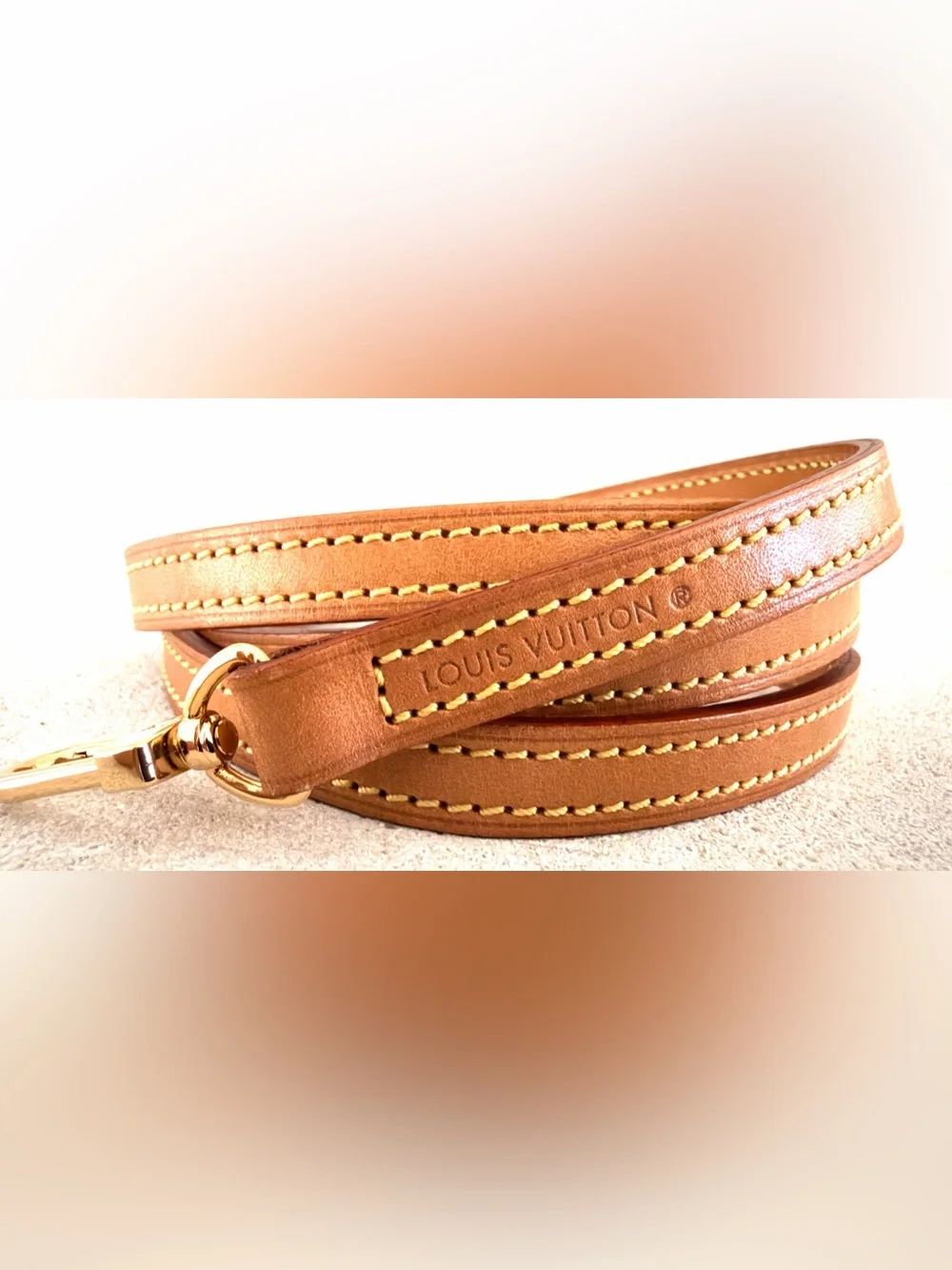 LOUIS VUITTON 47” Vachetta Leather Crossbody/ Shoulder Strap Gold EXCELLENT